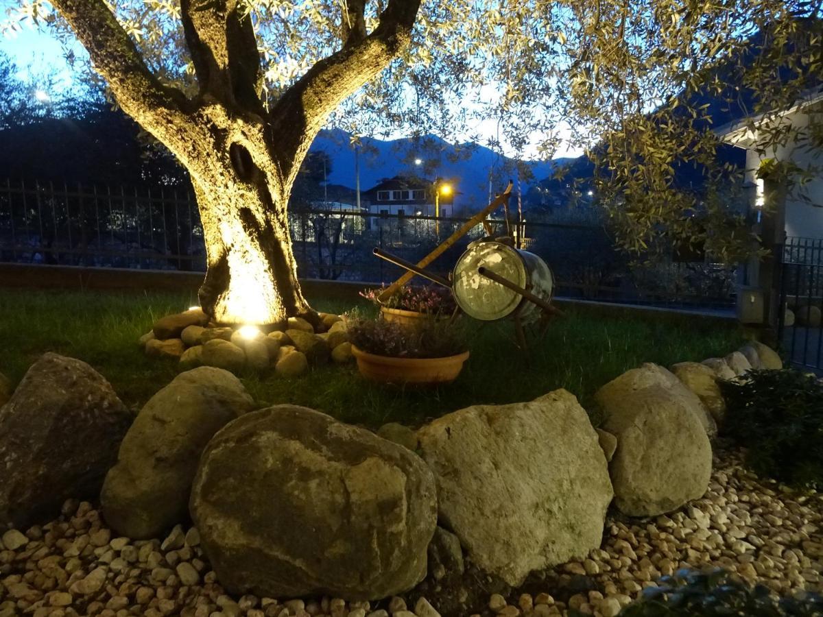 B&B Forsesiforseno Сульцано Экстерьер фото